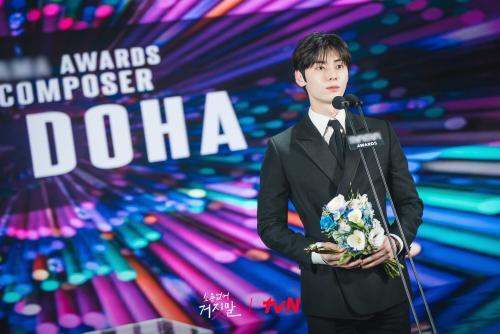 hwangdo_id's tweet photo. 🍑SDA 2024
SEOUL INTERNATIONAL DRAMA AWARDS🫶🏻
Voting closes 07.14.2024 PM 23:59
🧡Hwangdo Vote! Captain @MINHYUN_PLEDIS🫰🏻
2024 Seoul International Drama Awards.
#황민현 #HWANGMINHYUN
#MYLOVELYLIAR #KIMDOHA
#MINHYUN #민현
🔗https://t.co/ePS4fbYFth https://t.co/hOp2Ur7HbK
