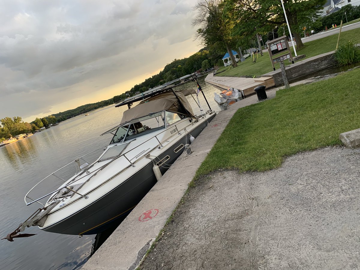 Captincrinkles's tweet photo. Some people hate me. But I hate myself these days, so their opinions are nothing. I need to listen to myself. Everyone else can go... trying to be positive sucks. Happy weekend, at least I was where I thought I was happy, on my boat. Dino roar. https://t.co/emz7c65H6J
