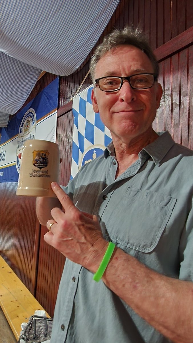 smore4672's tweet photo. Diverse dining options in Ft. Walton Beach.

Mr. Krabs and Patrick serving up sponge-themed recipes OR schnitzel from the hofbrauhaus.

It was close, but we chose the Bavarian place, as the weizenbier promised to be "vitaminreich", just like a smoothie from the health club. https://t.co/pObXmsdq97