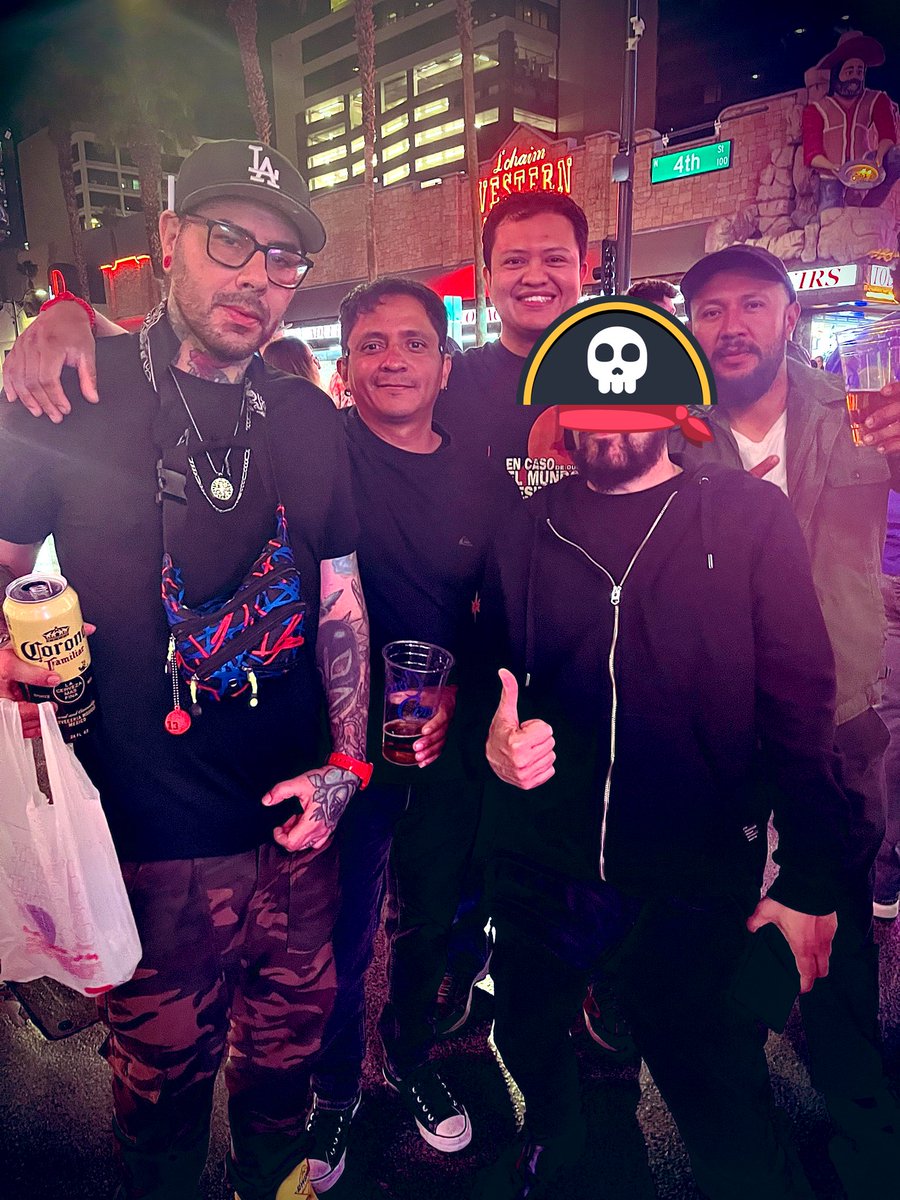 real_vandals's tweet photo. #ECDQEMSD                                      #vegas https://t.co/SHIZyjLvVu