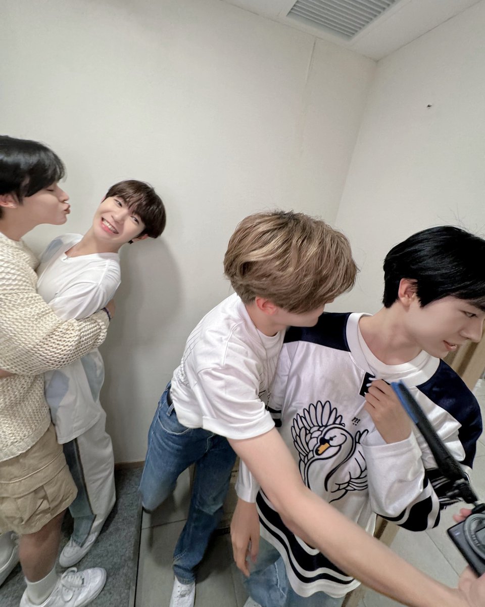 nctwishofficial's tweet photo. Daily WISH

#SION #RIKU #YUSHI #RYO 
#시온 #리쿠 #유우시 #료
#シオン #リク #ユウシ #リョウ 
#NCTWISH https://t.co/TDBE3JkP5d