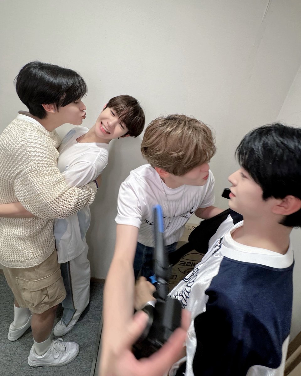 nctwishofficial's tweet photo. Daily WISH

#SION #RIKU #YUSHI #RYO 
#시온 #리쿠 #유우시 #료
#シオン #リク #ユウシ #リョウ 
#NCTWISH https://t.co/TDBE3JkP5d