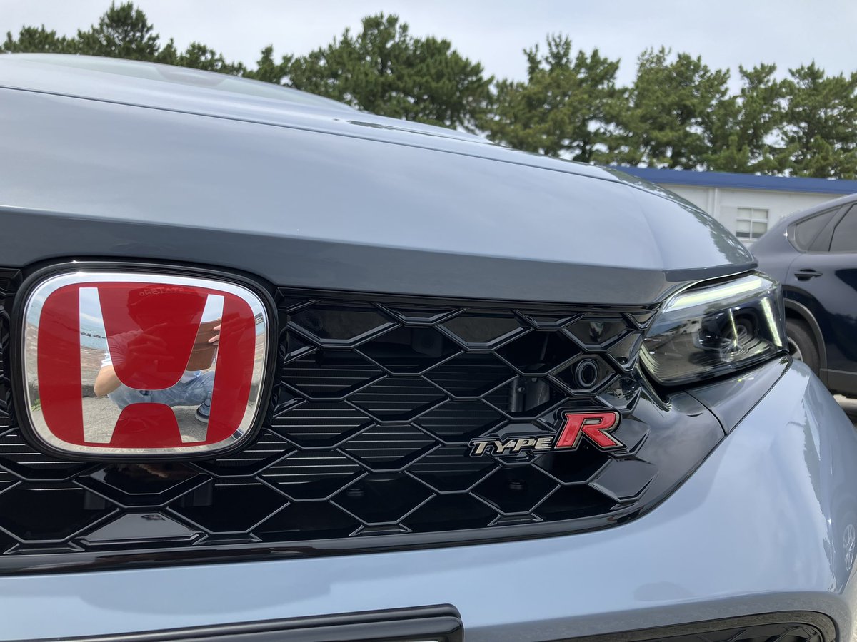 さいひる tweet media