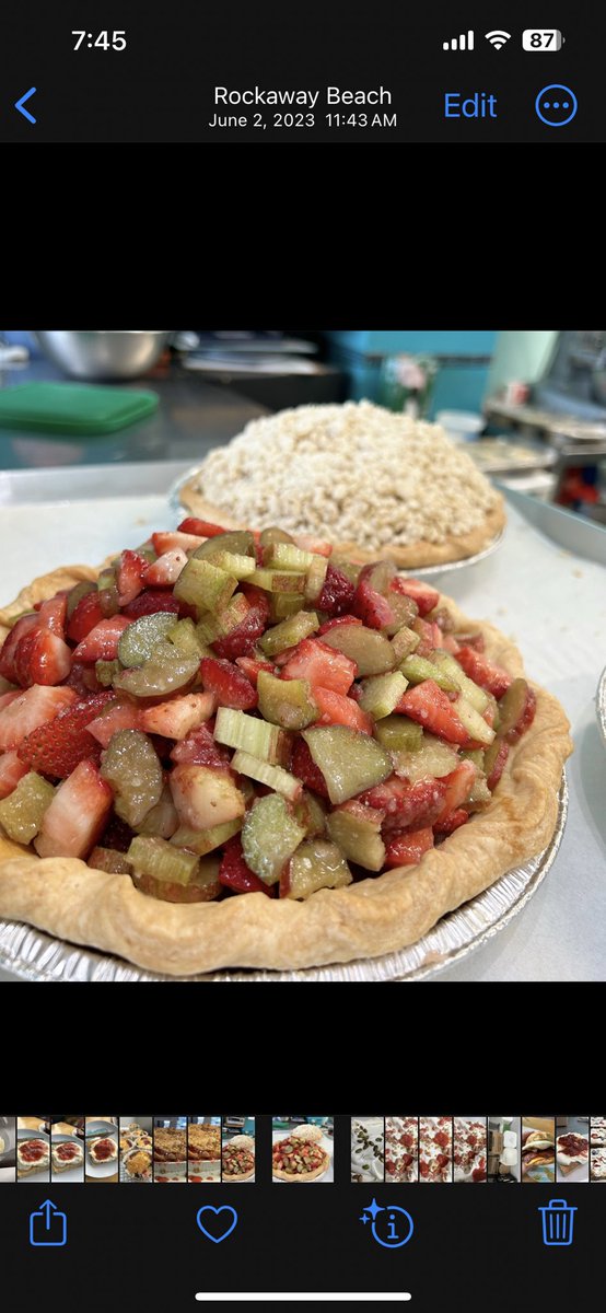 Tracy Obolsky tweet media