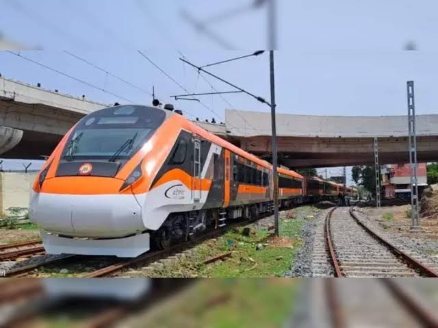 Trichiites's tweet image. Dear @drmtpj @srdomtpj @GMSRailway ,We Trichiites requesting you to operate a dedicated VendeBharathExpress from Tiruchirappalli to Bangalore as proposed earlier.