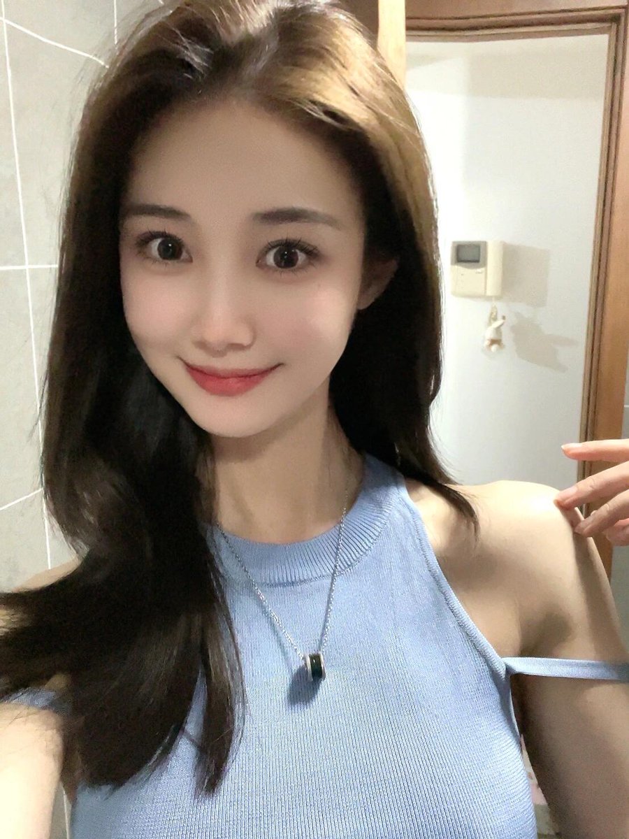 周末愉快！ https://t.co/QWBoLm7W4t