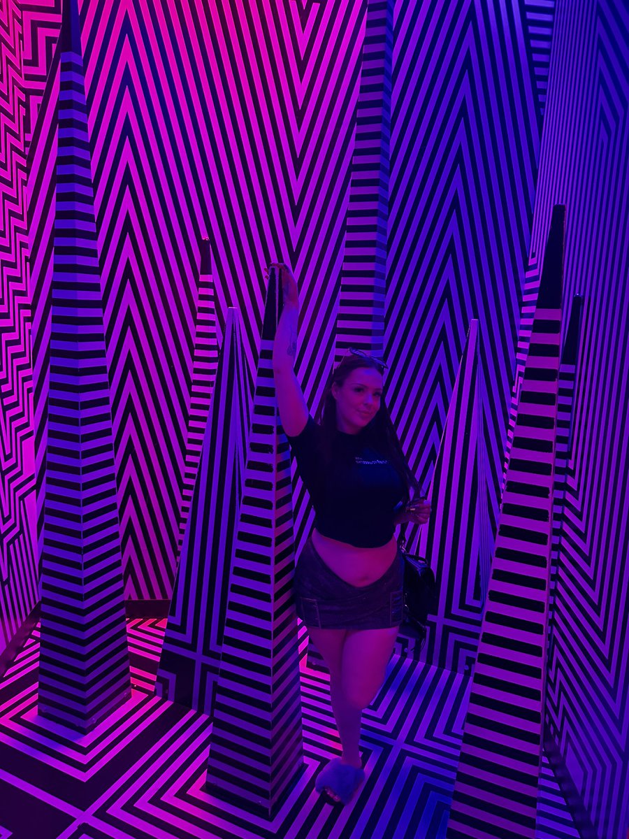 veronicasmallss's tweet photo. Findom https://t.co/Vpd1ReubXj