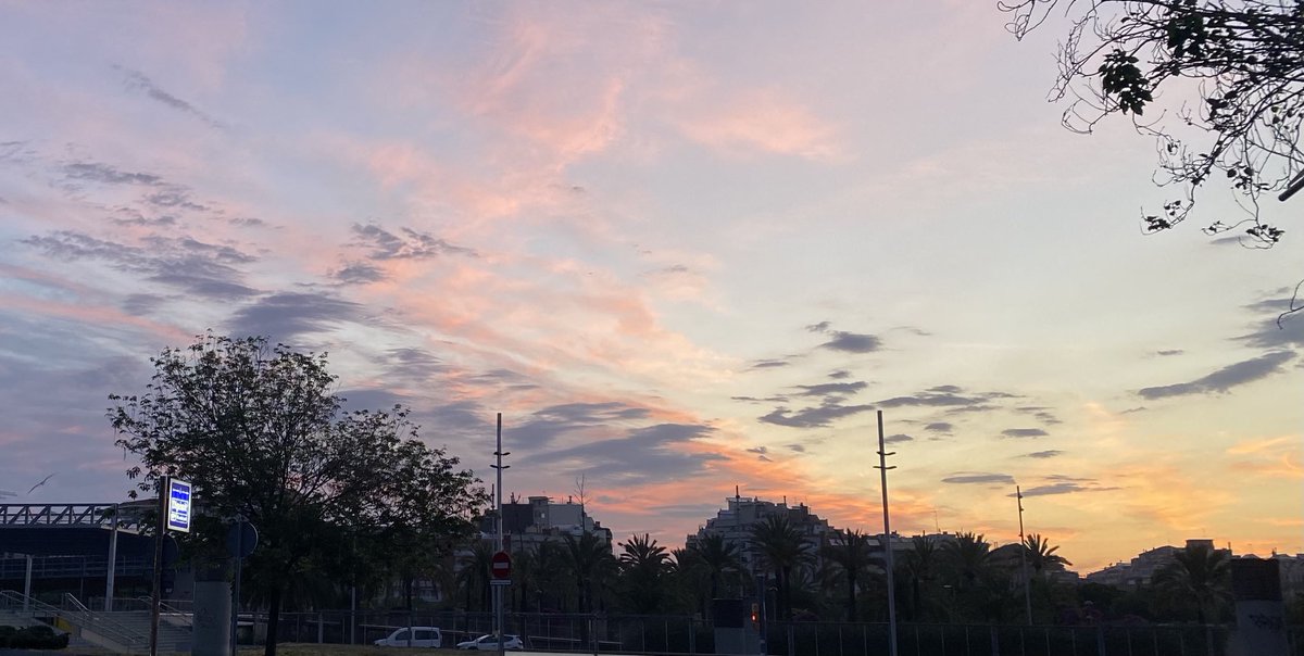 vicentmifsud's tweet photo. #Barcelona #NovaEsquerraEixample https://t.co/Dt5V8T11oC