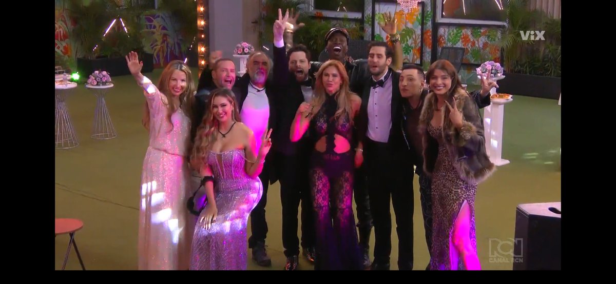 Linaaa9300652's tweet photo. Galácticos❤️‍🩹
#LacasadelosfamososCo 
#LaCasaDeLosFamososColombia #LacasadelosfamososCol
@SusanaRojas 
@CanalRCN https://t.co/xkRPsMrKwv