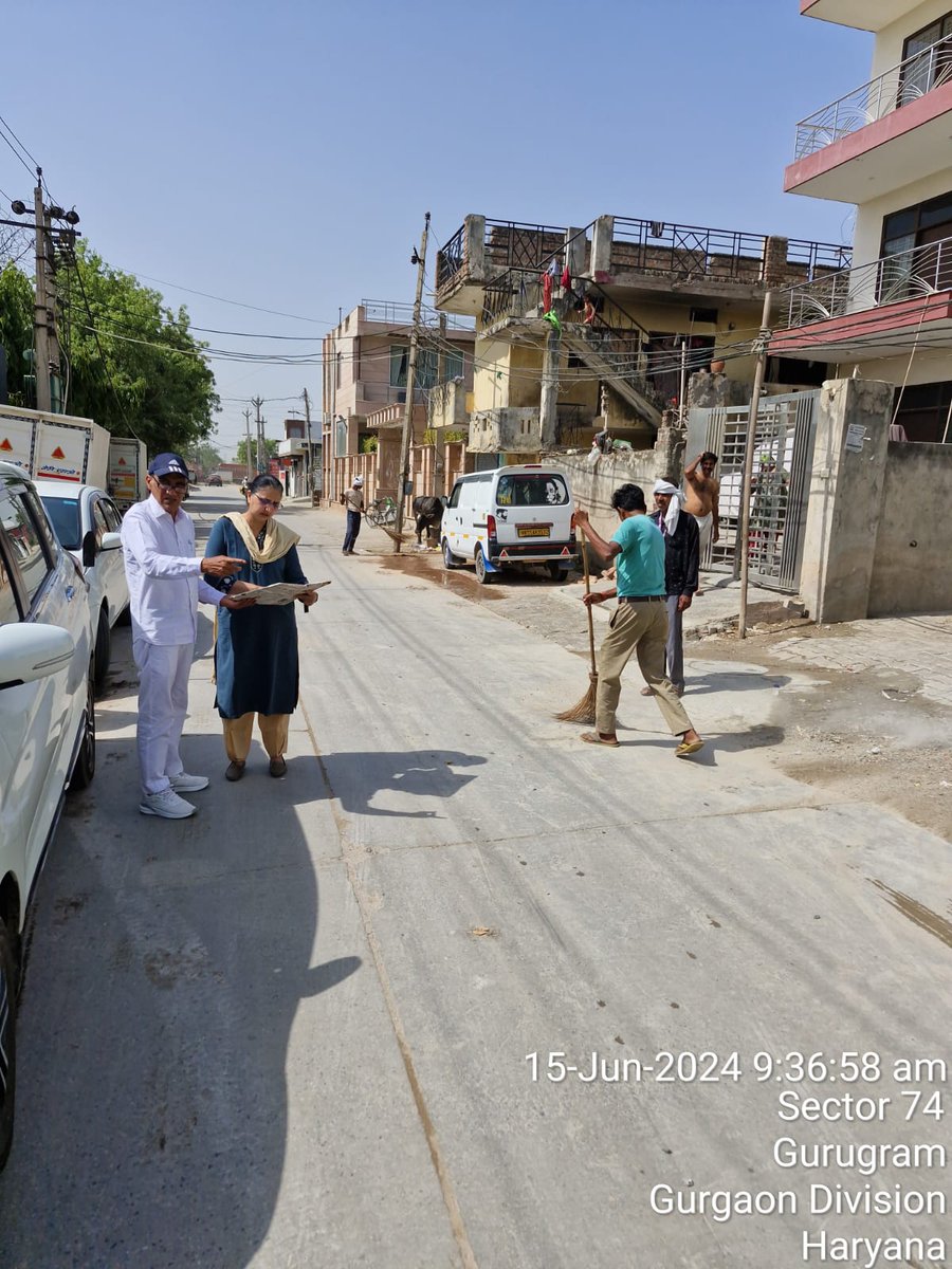 diprogurugram1's tweet image. #MCG नगर निगम, गुरुग्राम द्वारा 24x7 शिकायत हेल्पलाईन नंबर (Whatsapp) जारी किया गया है।
#Appeal नागरिकों से अपील की जाती हैं कि अपने शहर को स्वच्छ बनाने के लिए इस हेल्प लाइन नंबर का उपयोग करें।
 #24x7Monitoring #GurugramCity
#CleanGurugram 
#Haryana 
#SpecialSanitationCampaign