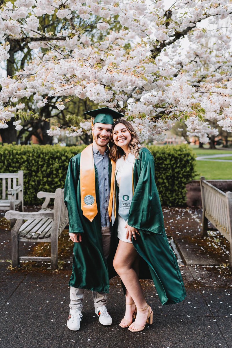 uoregon's tweet photo. Oh, the places you’ll go. 🎓🦆

Only 3️⃣ more days until commencement!

#DuckGrad24 https://t.co/MWzSIL0Sbw
