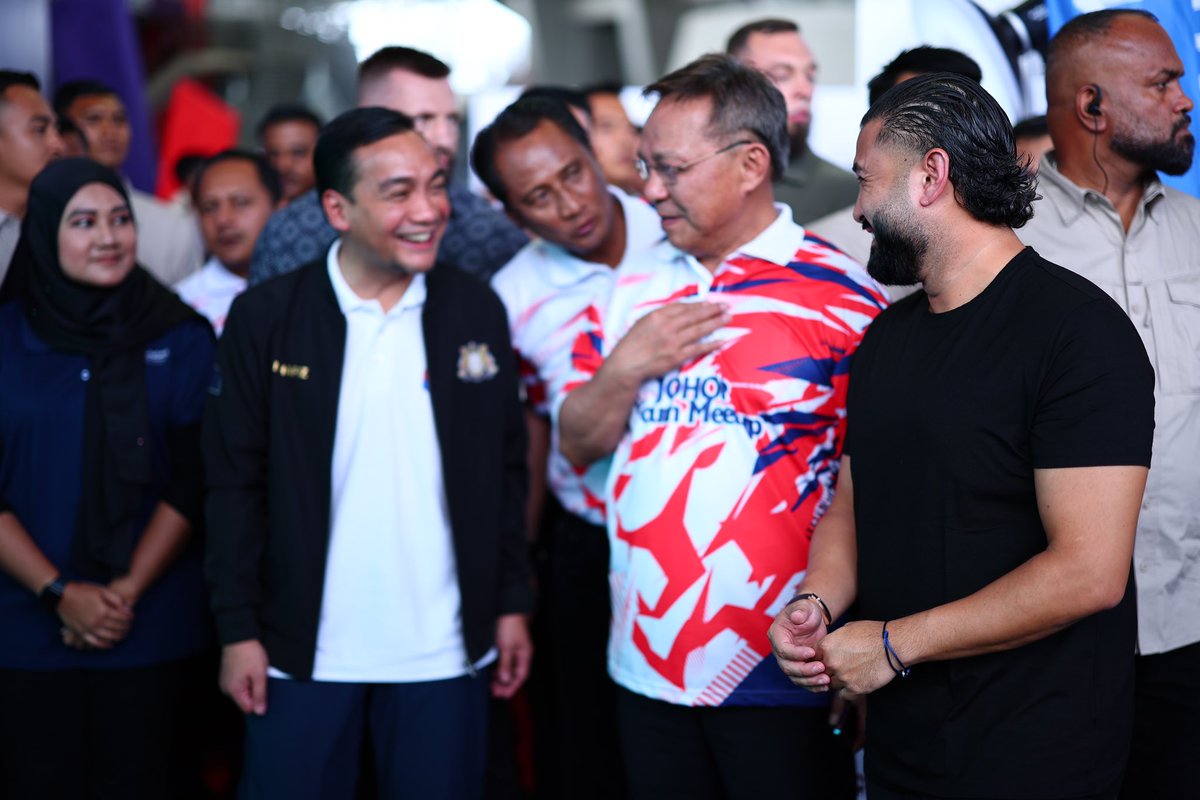 HRH Crown Prince of Johor tweet media