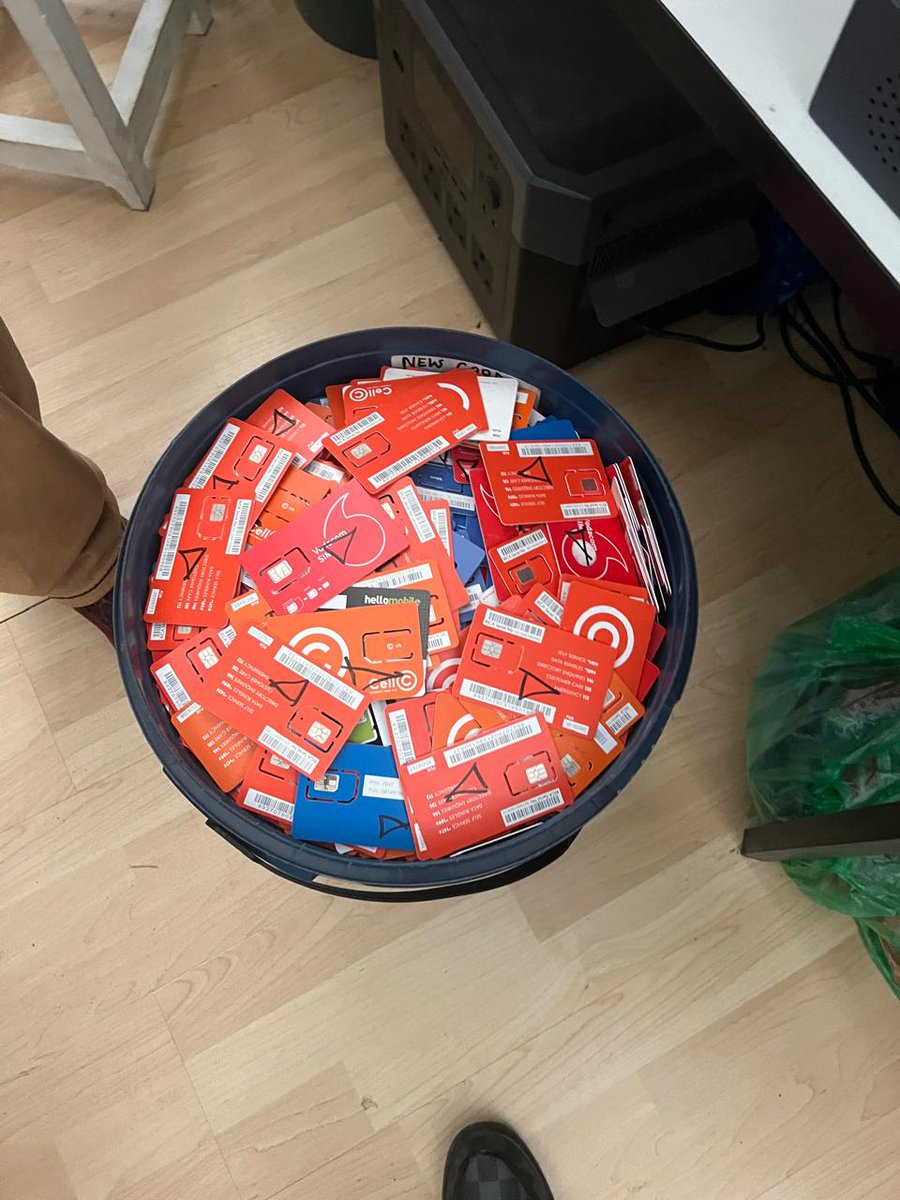SAPoliceService's tweet photo. #sapsGP Police from Gauteng Organised Crime Investigation Unit arrested forty-three suspected illegal immigrants and two South Africans on 14/06 after the discovery of a house in Sandton where counterfeit sim cards are manufactured. NP
https://t.co/bxx6g6iYug https://t.co/di0Db0P19g