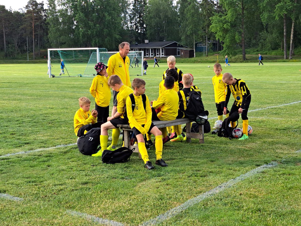 71ToLe's tweet photo. Ålandia Cup käyntiin heti aamusta. Vastassa @Nups1964 valkoinen.
#wilpas #ålandiacup https://t.co/PxoGjYYpoc