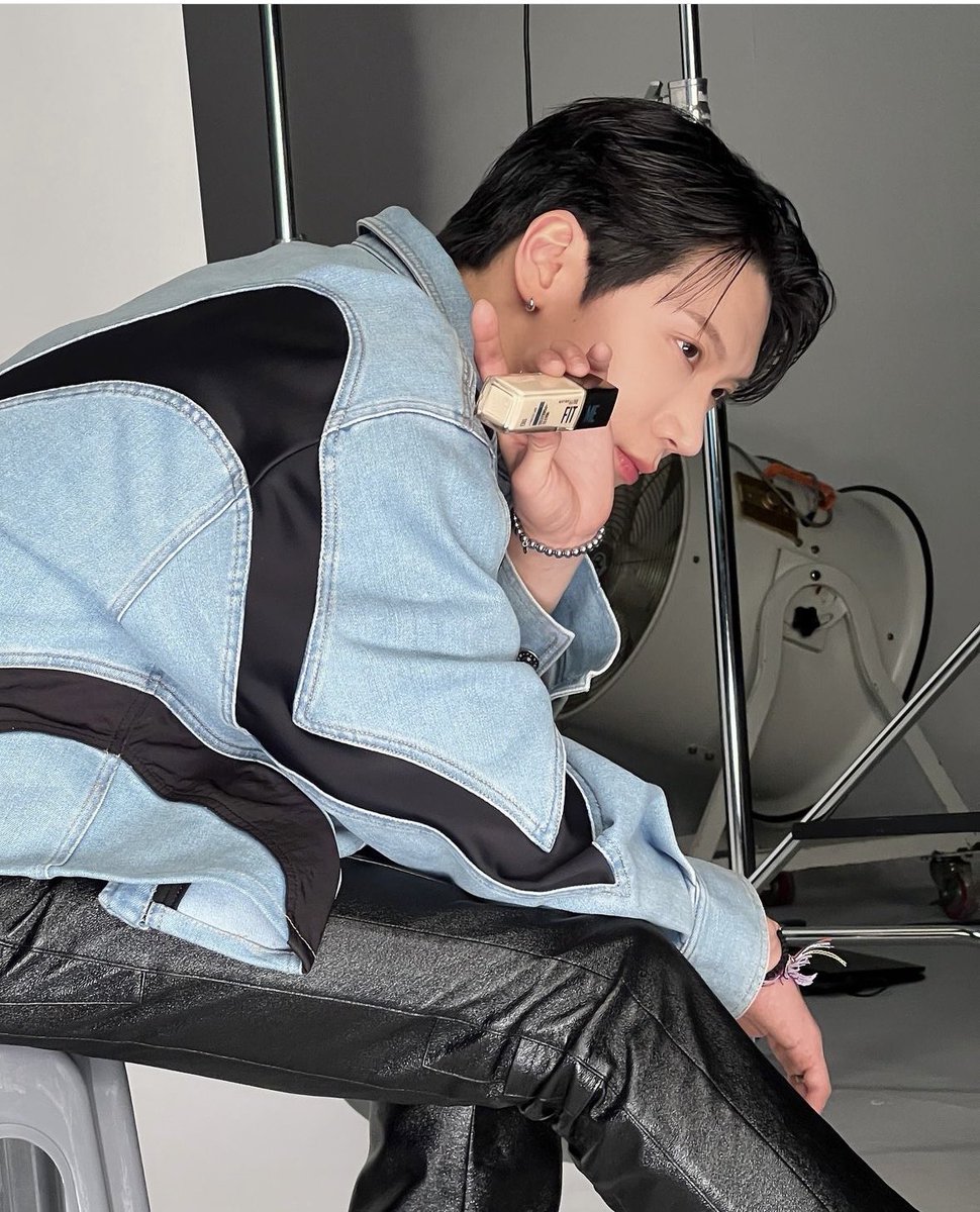 PPTT_1001's tweet image. Handsome #tenlee_1001
น้องเตนล์พรีเซนต์รองพื้นยังไงให้หล่อมากที่สุดขนาดนี้

TEN FITME LOVE ​ 
#TENxMAYBELLINE    
#TENXMAYBELLINEFITME