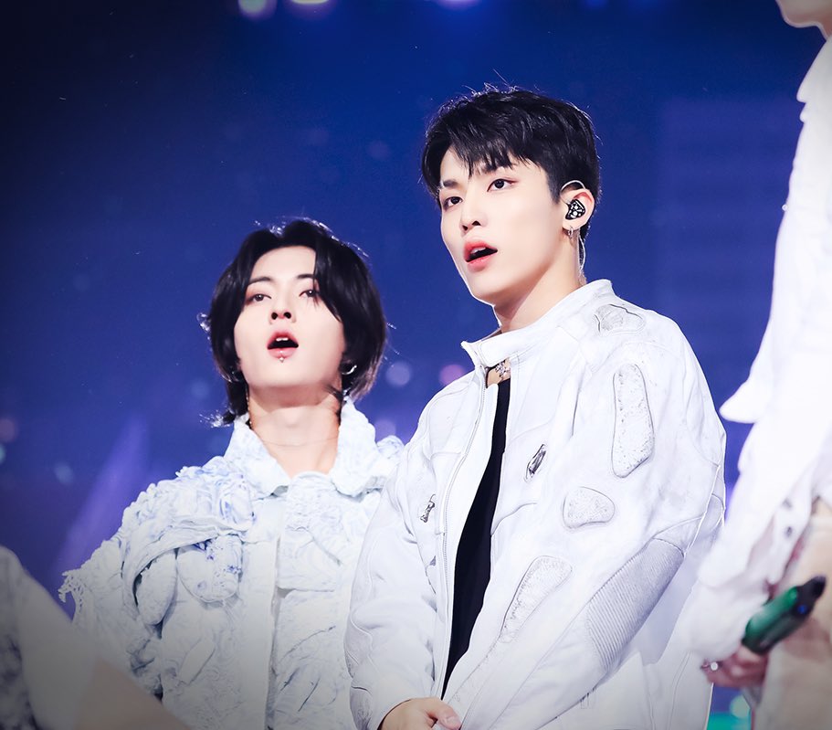did we make it,                        yes, we did
jeongwoo-ya?                         ruto-ya!