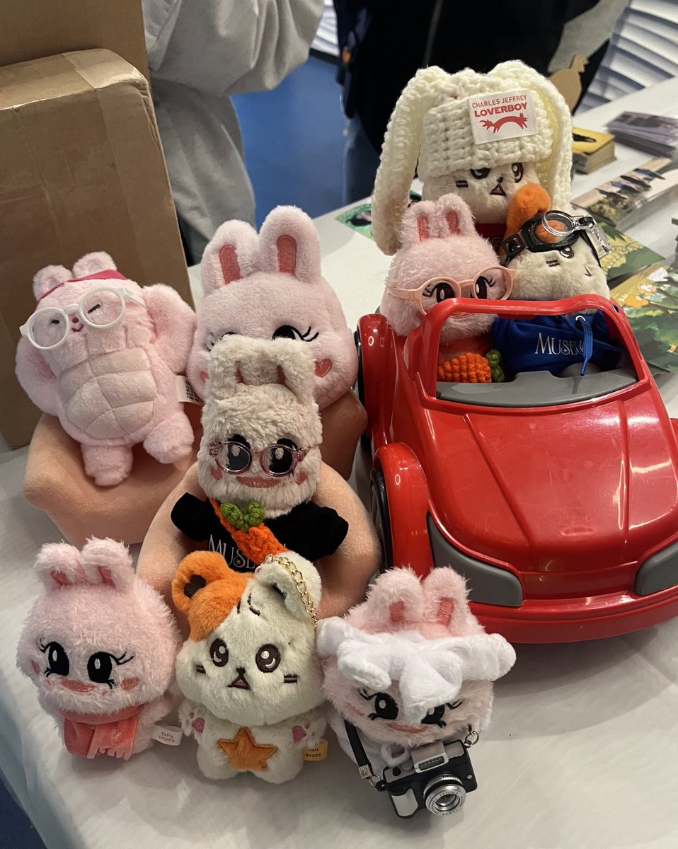 byuls__1222's tweet image. Perhimpunan Agung with @metrophecy &amp;amp; @carmenfoocm 

#NeverLettingGo #MAMAMOO10thAnniversary