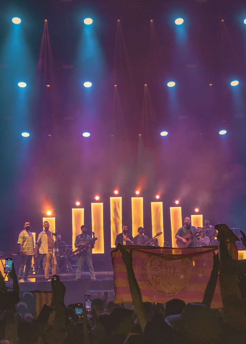 El directe de la @LaFumigaBand és del més ben parit del panorama musical actual 🔥😍