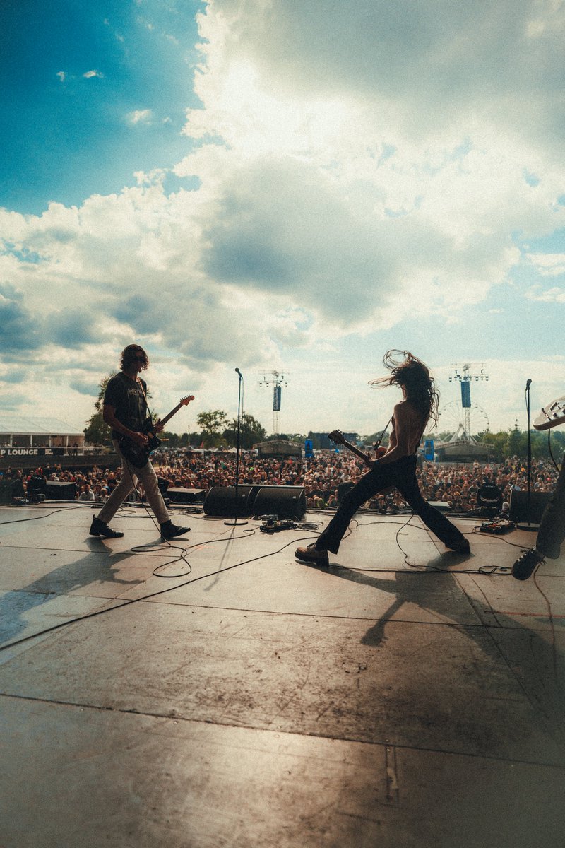 jamesatcg's tweet photo. OUR FIRST TIME PLAYING MAIN STAGE AT A FESTIVAL!
THANK YOU @rockforpeople 

WE PLAY HEADCRASH IN HAMBURG TONIGHT FOR OUR FINAL SHOW OF TOUR, BUT WE'LL BE BACK IN EUROPE VERY SOON!

PHOTOS BY LUKE SHADRICK https://t.co/eV525uYLDh