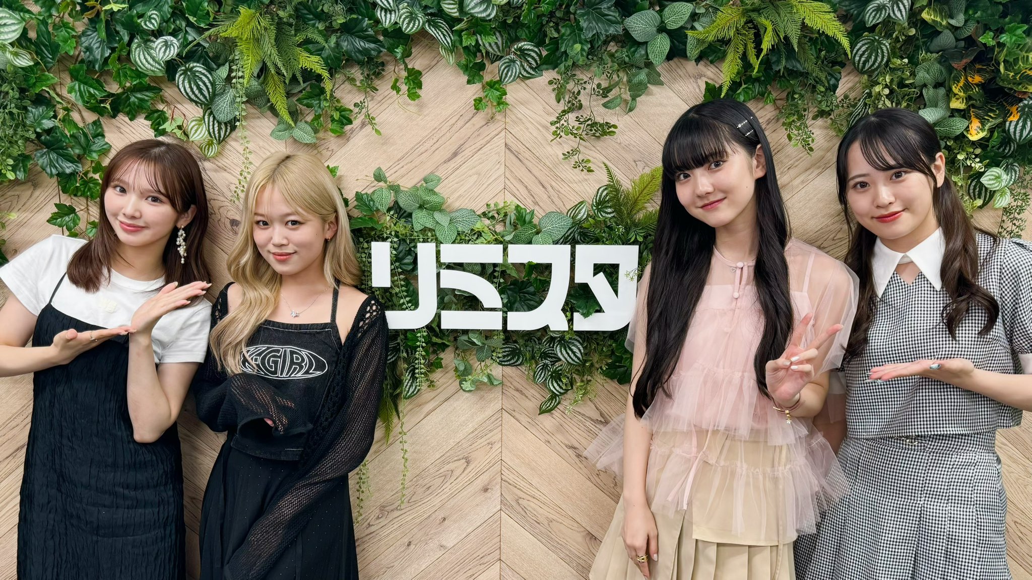 直筆サイン&コメント ダブルサイン 小田柚葉 隅谷百花 Girls² on X: 