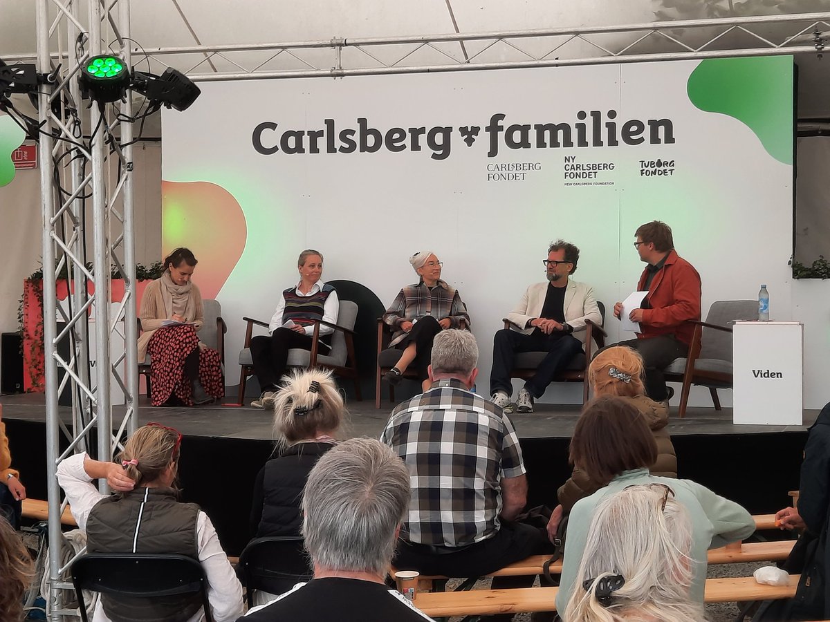 <a href="/jan_madsen/">Jan Madsen</a>, professor, institutdir. <a href="/DTU_Compute/">DTU Compute</a>:"AI kan hjælpe os med at spare energi, men bruger selv stigende mængder af energi". Se debat 'Børn af solen  - Live' på #fmdk N17