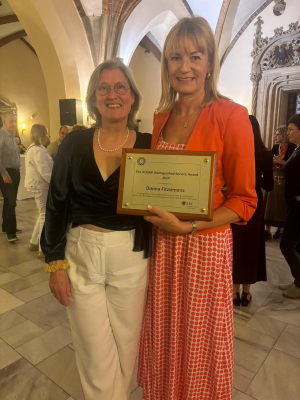 Susan Halli Demeter@SusanHD tweet media