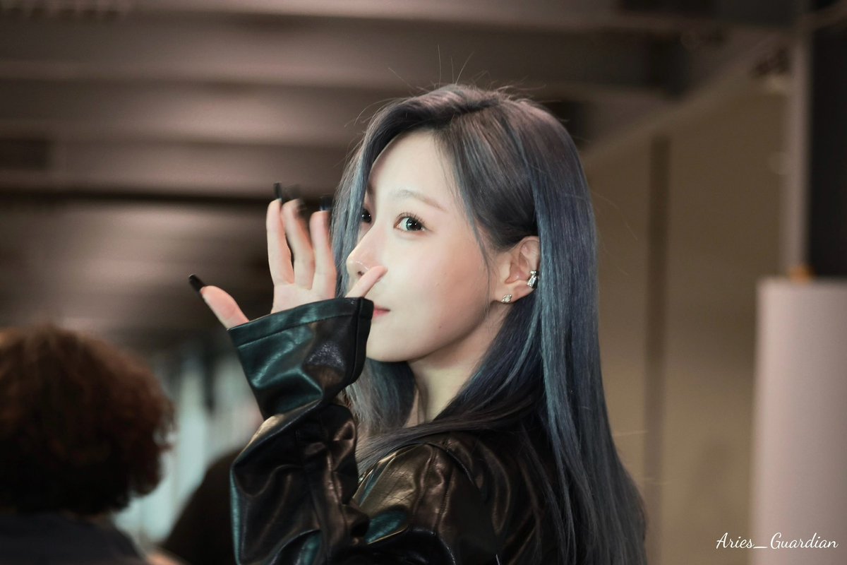 AriesGuardian2's tweet photo. 240613 ICN 한동 인천출국 

시크고양이🖤

 #한동 #드림캐쳐 #handong #dreamcatcher #韩东 https://t.co/fFc13J6DxK