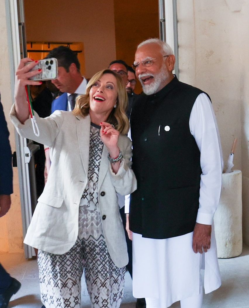 BiryaniBaatein's tweet image. Modi and Meloni  meeting after so long. 
#Bhabhi #Melodi #Modi03 #G7conference