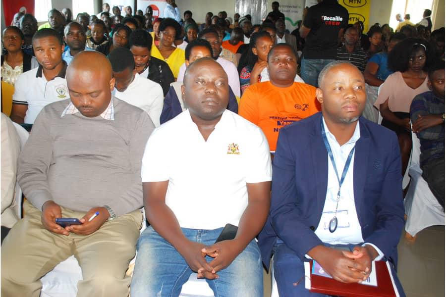 fsme_uganda's tweet image. Consumers of data and pay TV, including owners of MSMEs, in Kisoro had an interactive engagement with various stakeholders in the communications sector during the @UCCOfficial’s Consumer Town Hall Meeting at Kisoro Municipal Hall yesterday.

The meeting attracted district.. 🧵👇🏾
