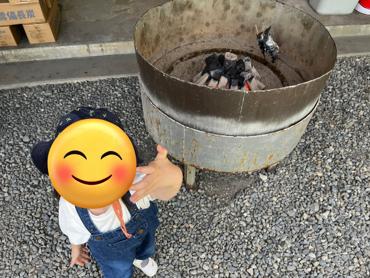 big_shun_'s tweet photo. 釣りも初めて、川魚を食べるのも初めて、娘にとっては良い体験になったかな

これからも色々な体験をして、笑顔で元気に成長して下さい https://t.co/qyMlWyCQvN
