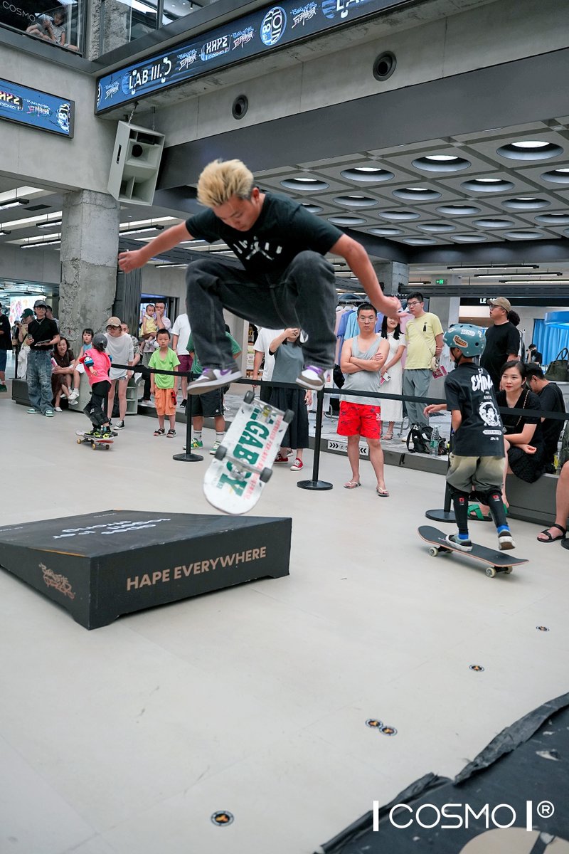 I Iape® tweet media