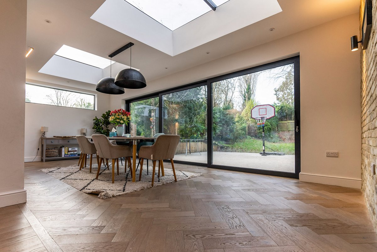 MazonFlooring's tweet photo. In collaboration with local building firm Pro Build 360, Mazon Flooring provided a premium engineered wood flooring solution for a discerning client, combining both herringbone and plank formats to achieve a truly luxurious aesthetic. https://t.co/B2S7y2MHzY