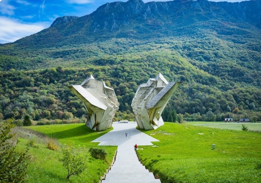 FrajlaCajka's tweet image. Na današnji dan 1943. završena je najveća bitka NOB, bitka na Sutjesci.
Uz večitu zahvalnost, slava herojima
SFSN