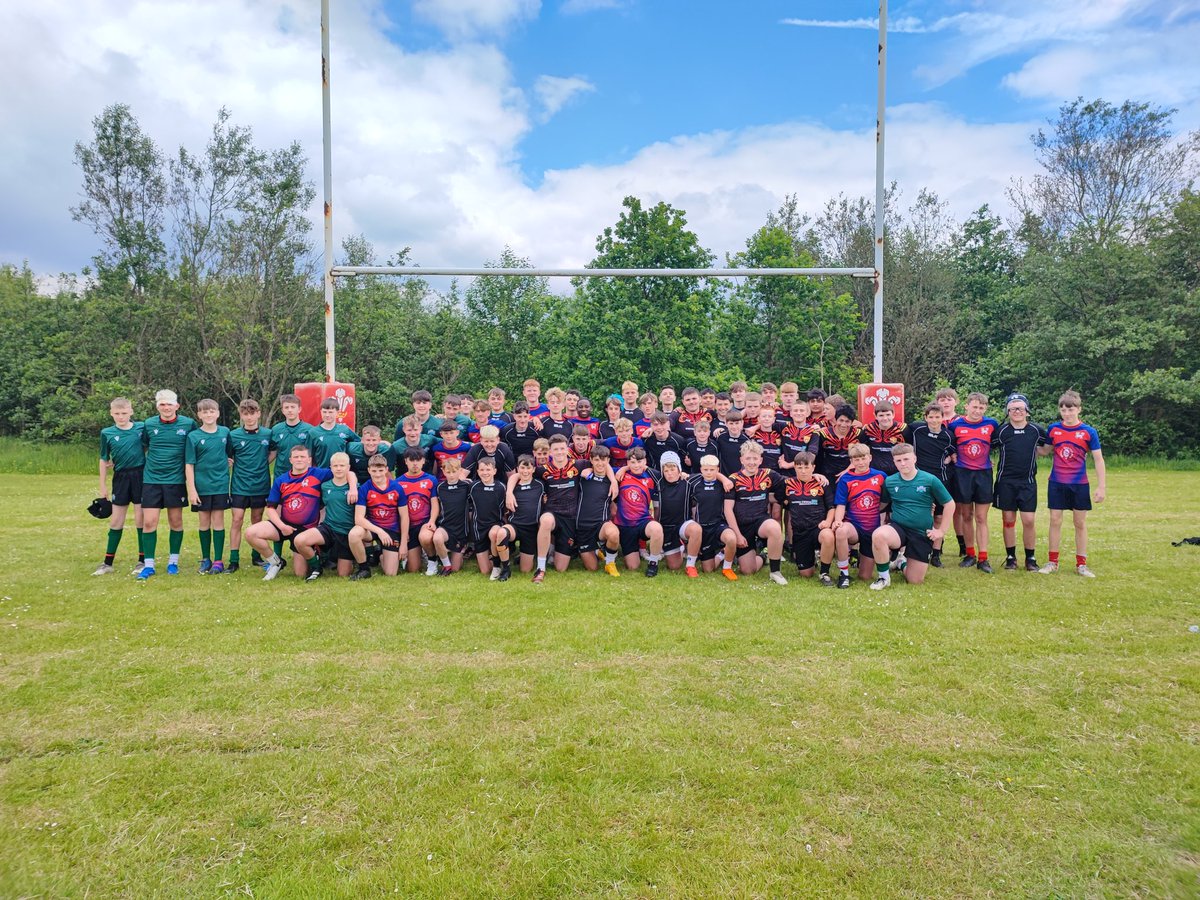 CVSRU's tweet photo. If anyone is interested in sponsoring our Rugby Programme for the 2024/25 season, please contact our Treasurer Ceri Type on type06@sky.com

Ceri will discuss our existing packages and alternative opportunities. 

Your support would be much appreciated 🤝

#Pathway ⚫🟡🏉🔵⚫🏉🏴󠁧󠁢󠁷󠁬󠁳󠁿 https://t.co/KgxAkE3biU