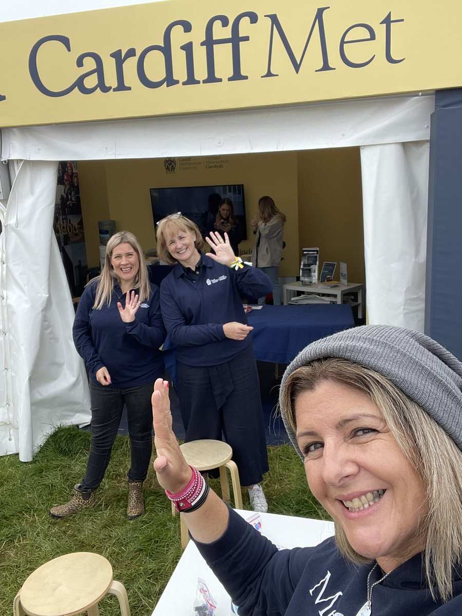 Haf Hayes (@hayes_haf) on Twitter photo Daeth neb llai na Helen Prosser i Met Caerdydd ddoe i annerch ein myfyrwyr TAR i’w hannog i ddod i’r Eisteddfod eleni yn Rhondda Cynon Taf <a href="/eisteddfod/">eisteddfod</a> #RHONDDACYNONTAF
Welwn ni chi yno! <a href="/ITEcardiffmet/">ITE Cardiff Met</a> <a href="/metcaerdydd/">Prifysgol Metropolitan Caerdydd</a> <a href="/DysgwyrC/">Dysgwyr Met Caerdydd</a> <a href="/CangenMetCdydd/">Cangen Met Caerdydd</a> Daeth neb llai na Helen Prosser i Met Caerdydd ddoe i annerch ein myfyrwyr TAR i’w hannog i ddod i’r Eisteddfod eleni yn Rhondda Cynon Taf <a href="/eisteddfod/">eisteddfod</a> #RHONDDACYNONTAF
Welwn ni chi yno! <a href="/ITEcardiffmet/">ITE Cardiff Met</a> <a href="/metcaerdydd/">Prifysgol Metropolitan Caerdydd</a> <a href="/DysgwyrC/">Dysgwyr Met Caerdydd</a> <a href="/CangenMetCdydd/">Cangen Met Caerdydd</a>