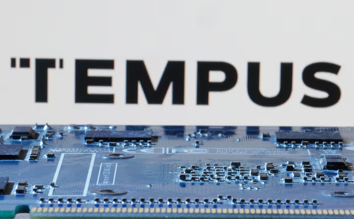 Shares of SoftBank-backed Tempus AI surged 8.1% in Nasdaq debut, reaching a $6.6 billion valuation. The AI-based genetic testing company is gaining investor interest. #TempusAI #Nasdaq