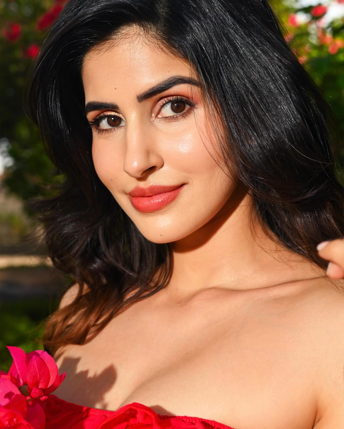 GQGLpR7bEAUtNxp?format=jpg&name=large