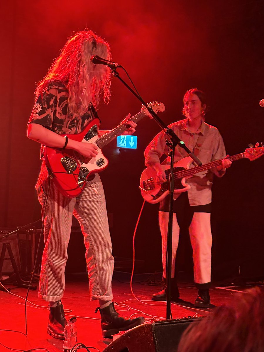 Chris Southon (@cpsouthon) on Twitter photo <a href="/CHAST1TYBELT/">𝑪𝑯𝑨𝑺𝑻𝑰𝑻𝒀 𝑩𝑬𝑳𝑻</a> at <a href="/villageundrgrnd/">Village Underground</a> last night: an excellent set that builds. Absurdly early start though: putting headliners on at 8.15 is off-putting and meant I for one arrived only to see the support’s (<a href="/meagremartin/">Meagre Martin</a>’s) very last tune. <a href="/CHAST1TYBELT/">𝑪𝑯𝑨𝑺𝑻𝑰𝑻𝒀 𝑩𝑬𝑳𝑻</a> at <a href="/villageundrgrnd/">Village Underground</a> last night: an excellent set that builds. Absurdly early start though: putting headliners on at 8.15 is off-putting and meant I for one arrived only to see the support’s (<a href="/meagremartin/">Meagre Martin</a>’s) very last tune.