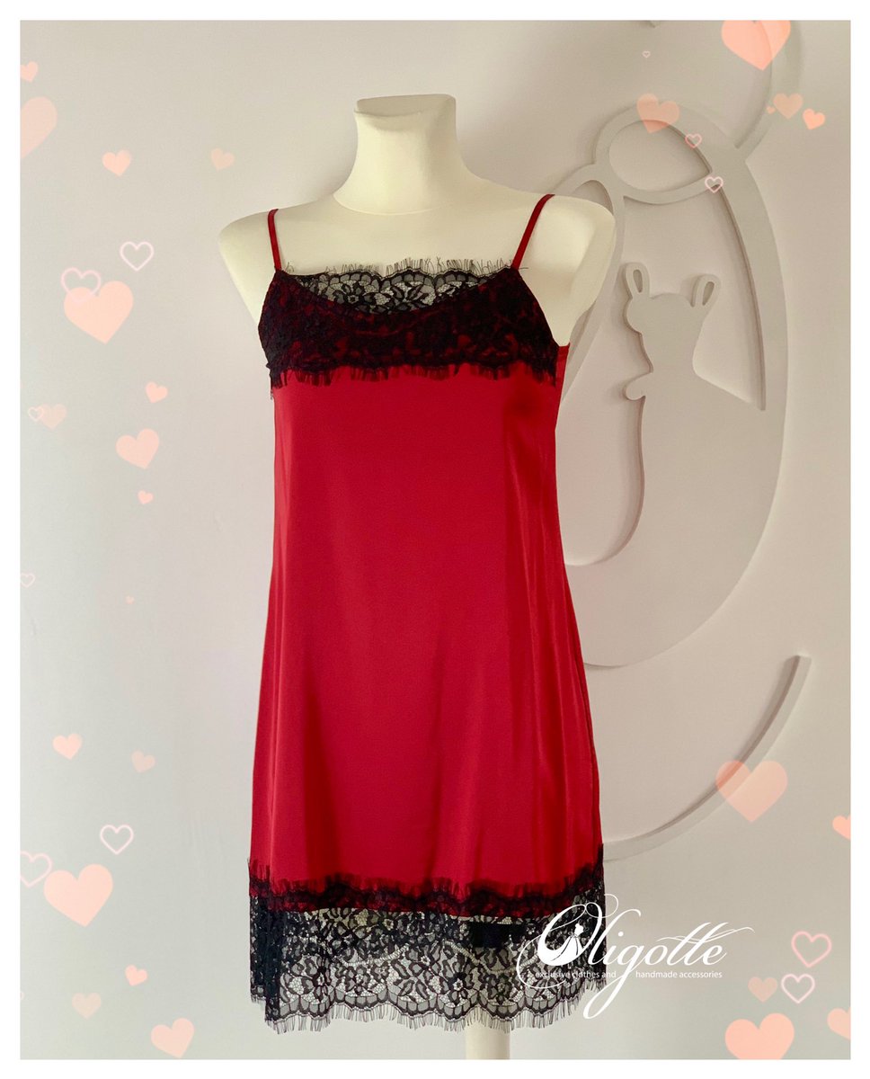 🥰Неперевершений комплект❤️ в кольорі "Кармен", насичений червоний з присмаком вина... Халат та комбінація #O_incanto для твоїх🌹 спокусливих днів. 
Тканина - шовковий атлас, дуже легкий та приємний. 
😉Пошию за твоїм розміром!
#O_lingerissimo 
<a href="/Oligotte_/">Oligotte</a>