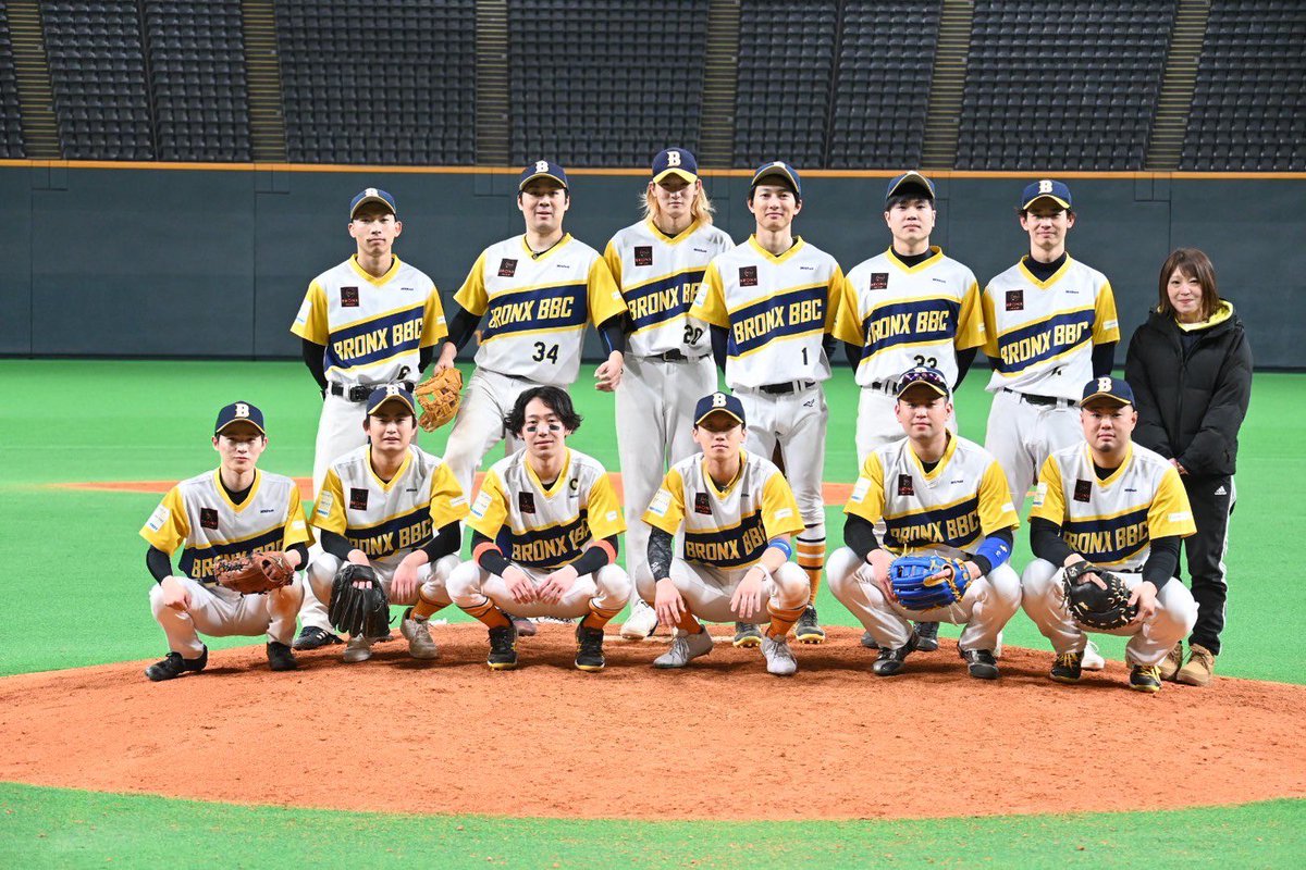 いよいよ明日は
高松宮賜杯札幌支部大会の
準決勝勝てば決勝です

昨年は惜しくも決勝で敗れ準優勝
あと一歩の所で全道にいけませんでした

今年は去年より選手の力は上がってます！

リベンジして全道行けるよう
楽しんで勝っていきましょう！

応援よろしくお願いします！