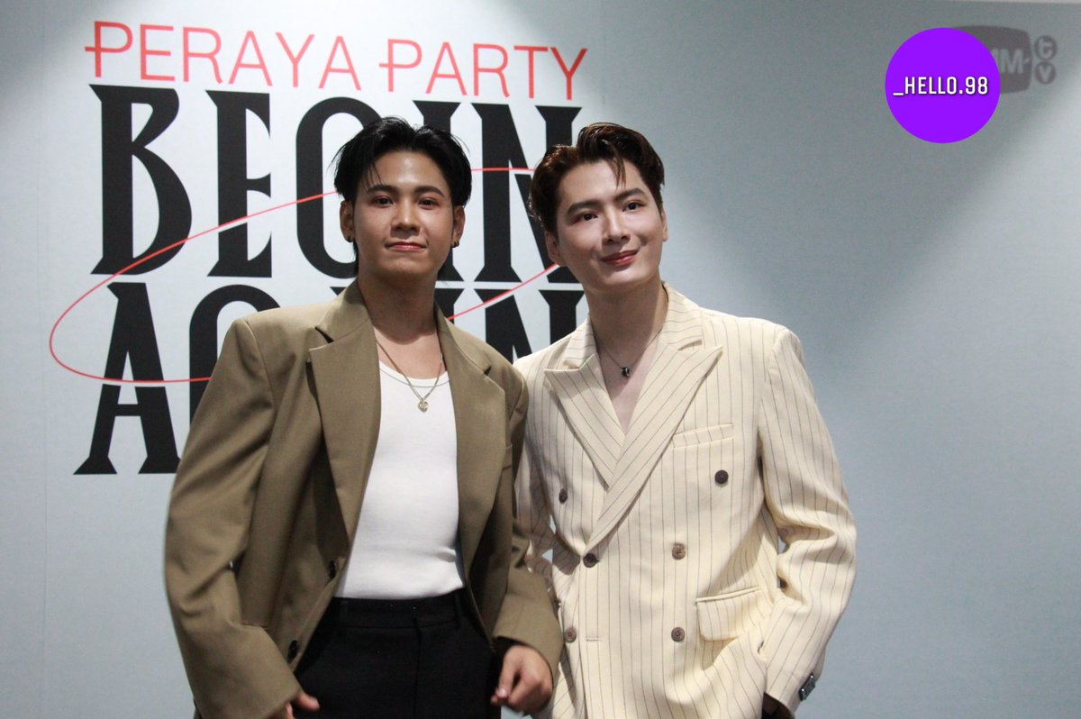 Hello98_th's tweet photo. “คริส-สิงโต” โมเม้นต์ ที่รอคอย

#KristSingtoFanmeeting 
#PerayaPartyBeginAgain
#KristPerawat #SingtoPrachaya
#คริสสิงโต #KristSingto https://t.co/4T2jBzQr2u
