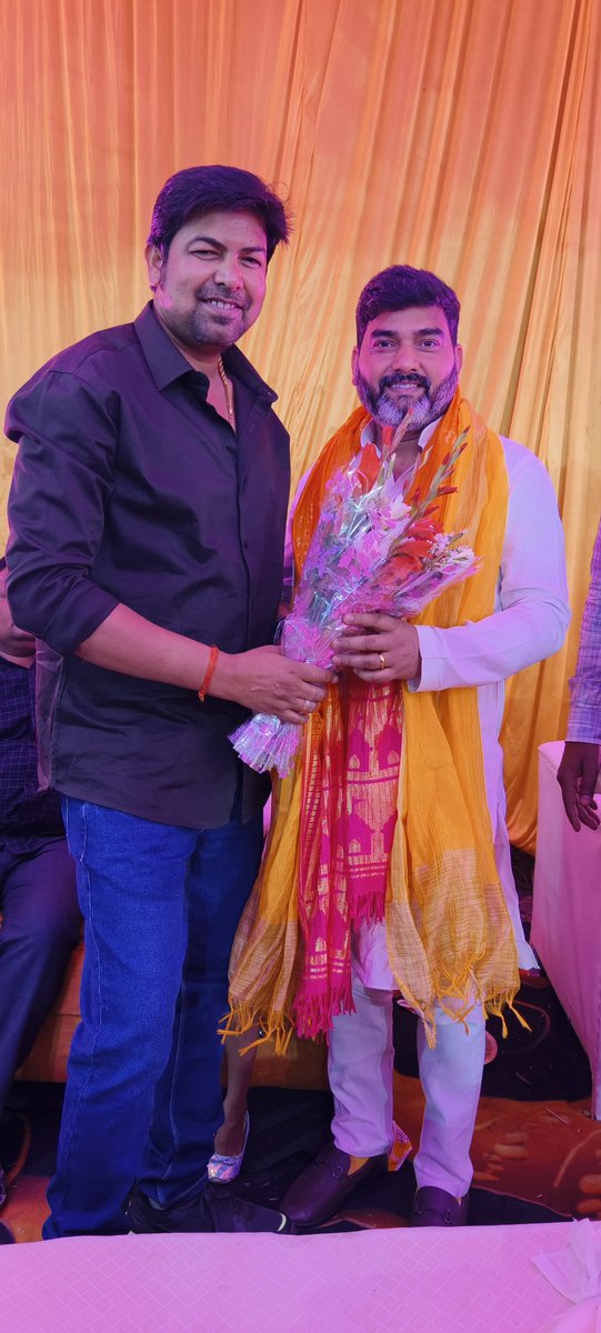 #HappyBirthday_VidhaykJi 🤗🎂❤️
मिल्कीपुर विधायक <a href="/MlaGorakhnath/">Gorakhnath BaBa</a> जी को जन्मदिवस की हार्दिक बधाई व अगणित शुभकामनाएं... प्रभु श्री राम जी की अनन्य कृपा आप पर सदैव बरसती रहे व नित नई ऊर्जा के साथ अपने कार्यक्षेत्र में अग्रसर रहें और मिल्कीपुर का नेतृत्व करते रहें यही कामना है... ❤️🎂