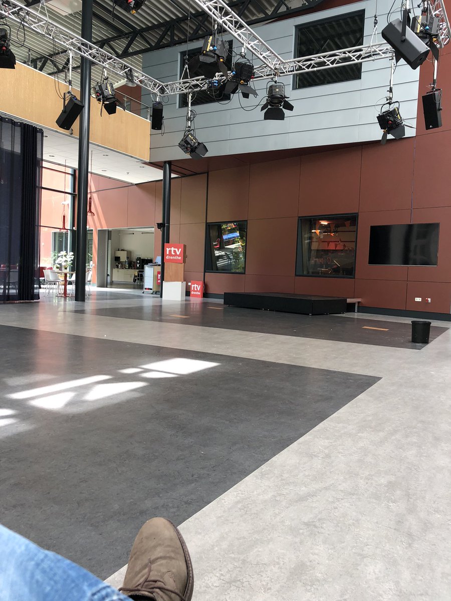 Op naar het radioforum van RTV Drenthe/ cassata! #rtvdrenthe #cassata