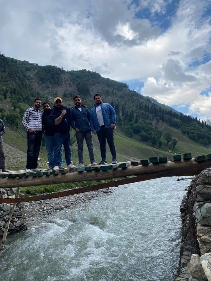 Book Your Own tweet media