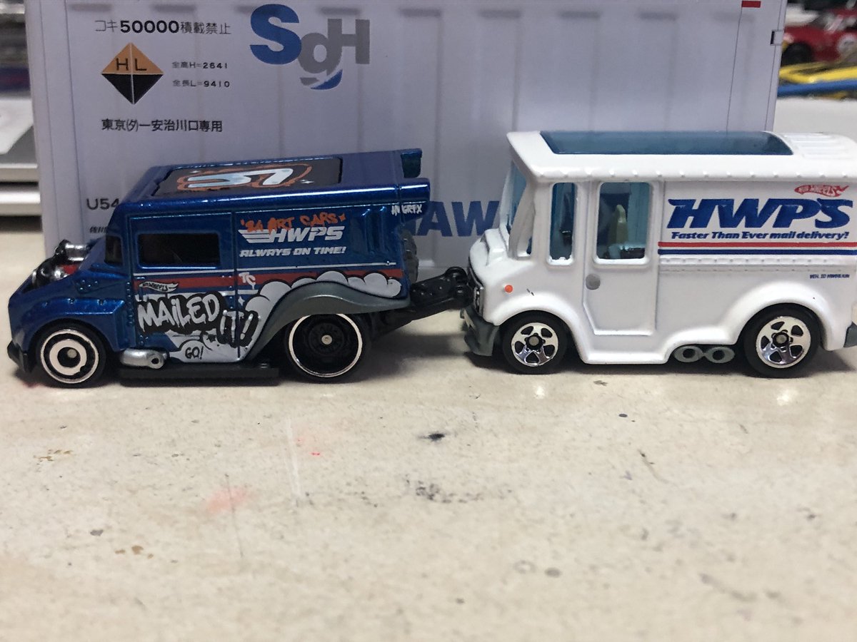 porschegmbh's tweet photo. #ホットウィール  #HotWheels  #MailedIt 
HWメイルドイット（ダサい発音)をディテールアップ✨️お仲間のブレッドBOXもびっくりしておめめまんまる👀です(*^^*)
同じHWPSグループです🔆 https://t.co/QrLWY2NlHJ