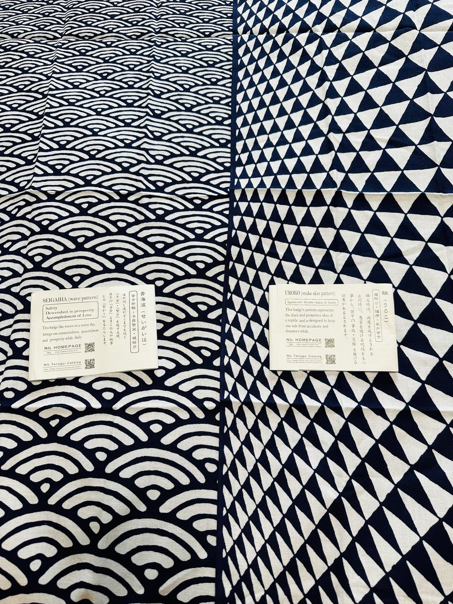 YukariSakamoto's tweet image. Love cotton #tenugui cloths. These are from NIL. The left pattern is waves, the right is snake skin.

#foodsaketokyo #手拭い　#japanesecraft #japan