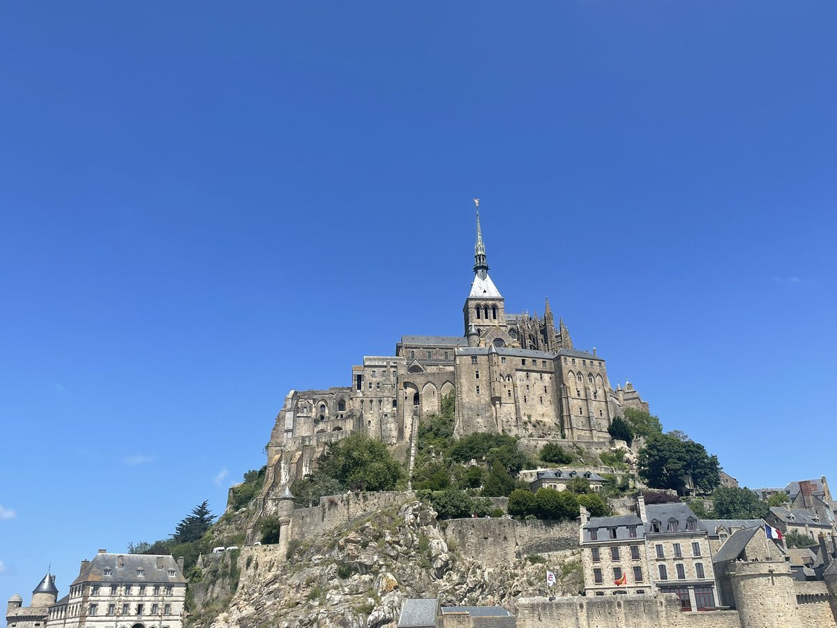 bridge_gareth's tweet photo. Wonderful trip to Normandy with @DartmoorMAT. Kids were excellent and a tour de force of organisation by Liz, @vejjordan and @mradamhill . French school visit a particular highlight! https://t.co/Ynu4Q7Y5uq