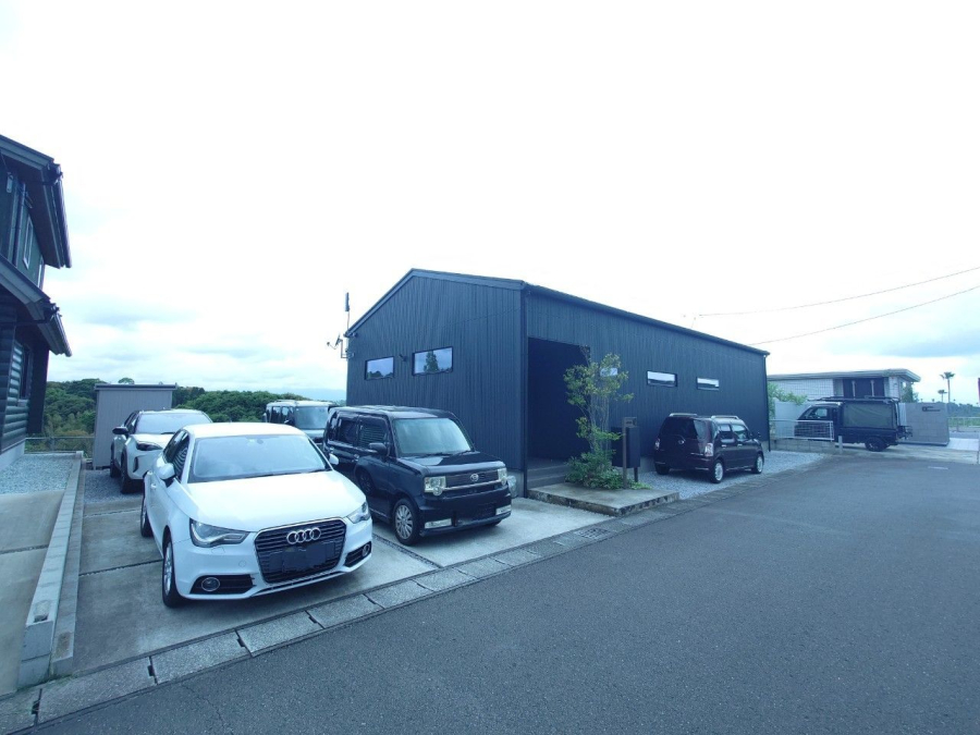 r_net6130's tweet photo. 宮崎市大瀬町の中古住宅を情報です。  2SLDK：3580万円の中古住宅です。  テクノビレッジ内です。  駐車場広々です。
 https://t.co/tvHR9JfIYT
#宮崎市 #宮崎市大瀬町 #中古住宅 #テクノビレッジ #宮崎不動産情報  #アールネット合同会社 https://t.co/ZP2HXorUqg