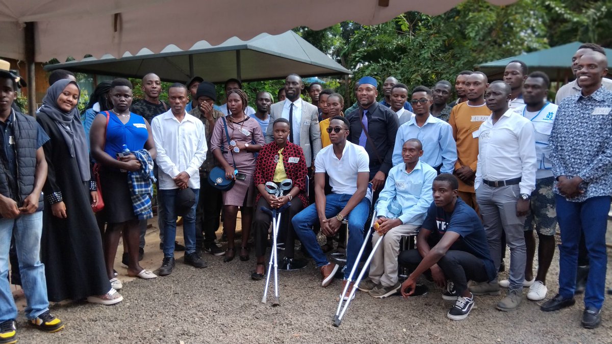 Blusmile Hassan tweet media