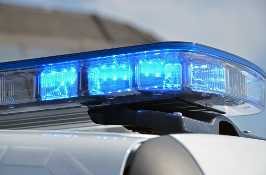 POL_Breda's tweet photo. Na een achtervolging zijn vannacht (15 juni 2024) een man (30) zonder vaste woning en een vrouw (24) uit Gouda aangehouden. Ze werden op heterdaad betrapt bij een inbraak in een woning Korenmolen in #Meeuwen. De man is een bekende van ons onder andere op het gebied van #inbraken. https://t.co/X4LSh64HoD